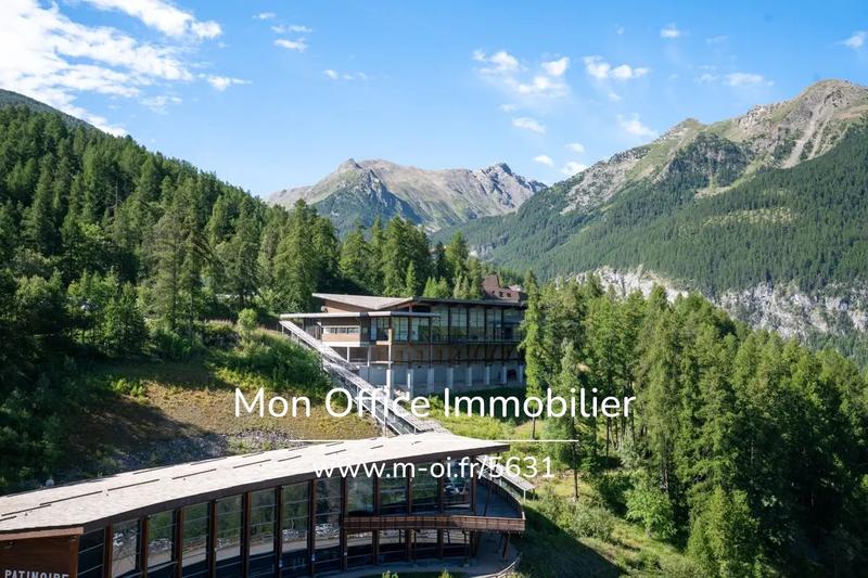 Fonds de commerce - Local commercial - 113 m²