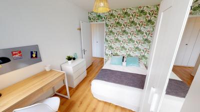 Chambre - 9 m² - 5 pièces