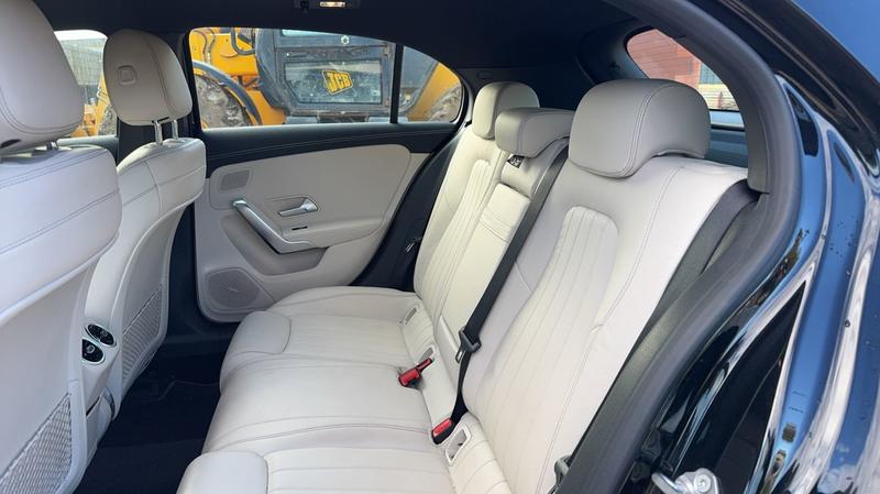 Mercedes Classe a II 200 163 7g-Dct Progressive Line - Automatique Toit ouvrant