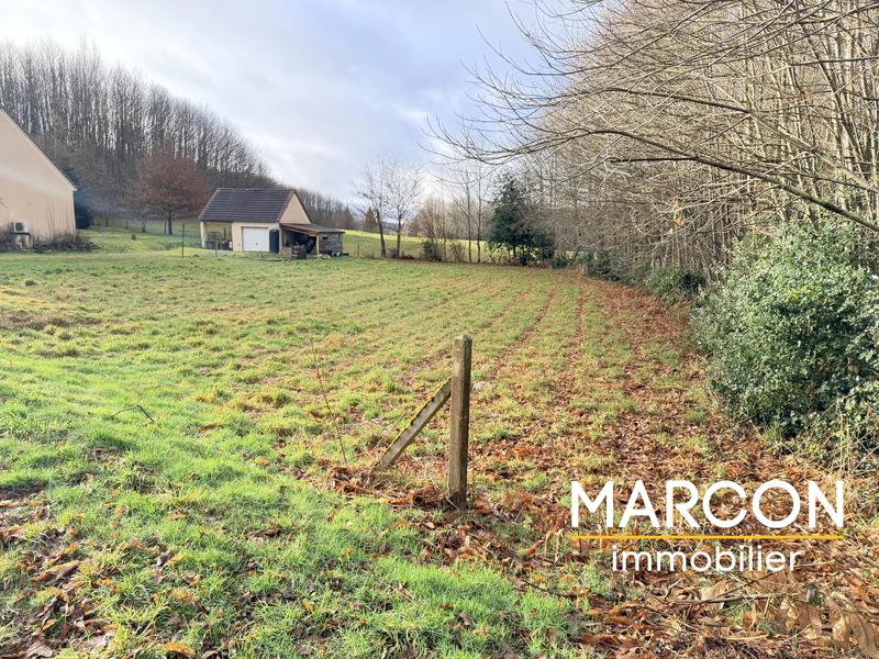 Terrain constructible - 1 081 m²