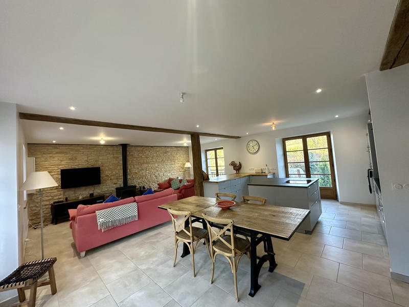 Maison ancienne - 150 m² - 6 pièces