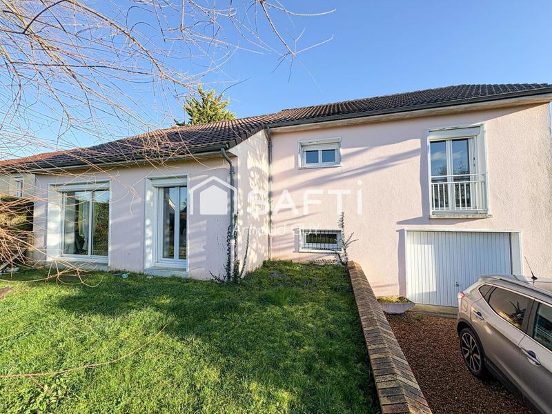 Maison - 94 m² - 5 pièces