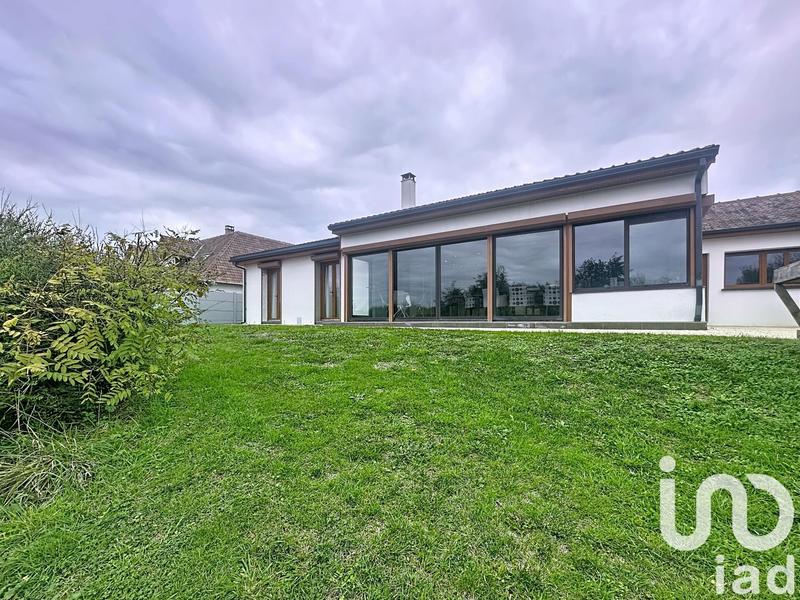 Maison - 187 m² - 7 pièces