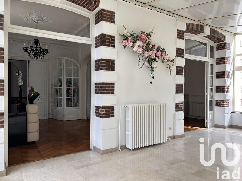 Maison - 350 m² - 12 pièces