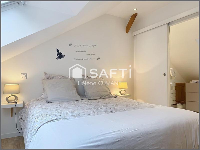 Maison - 215 m² - 9 pièces