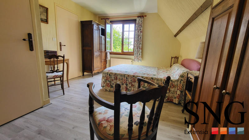 Maison - 185 m² - 7 pièces