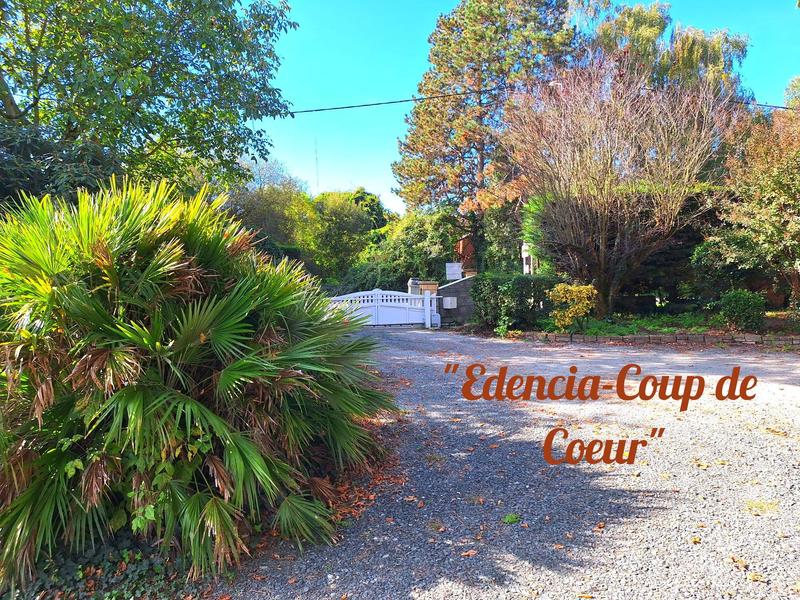 Maison - 180 m² - 7 pièces