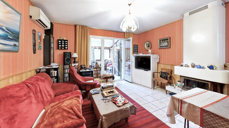 Maison - 99 m² - 4 pièces