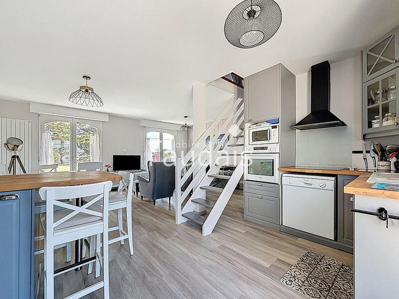 Maison - 87 m² - 5 pièces