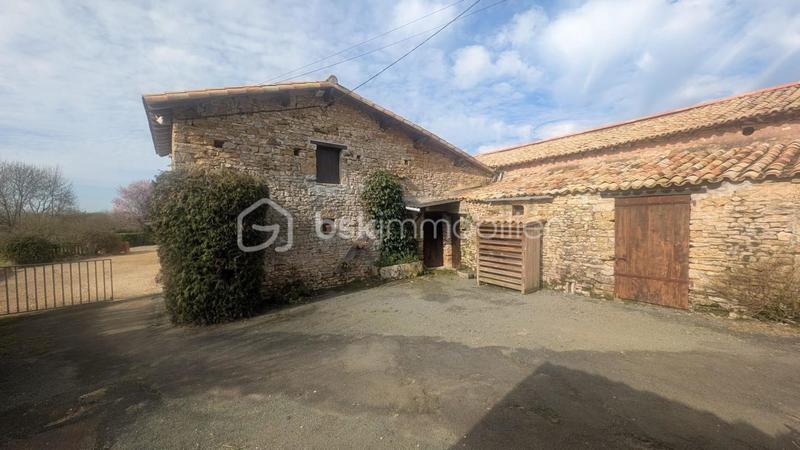 Maison en pierre - 110 m² - 6 pièces