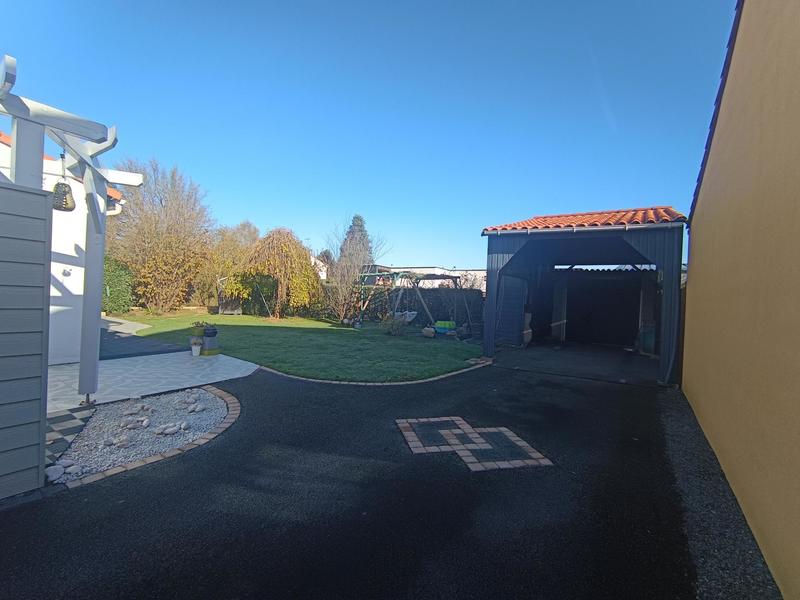 Maison - 93 m² - 4 pièces