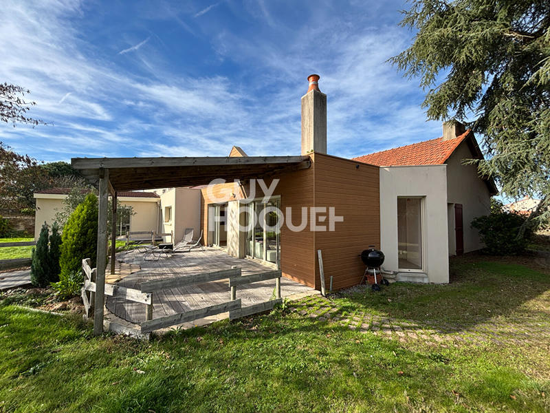 Maison - 209 m² - 7 pièces