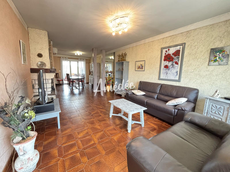 Maison traditionnelle - 106 m² - 4 pièces