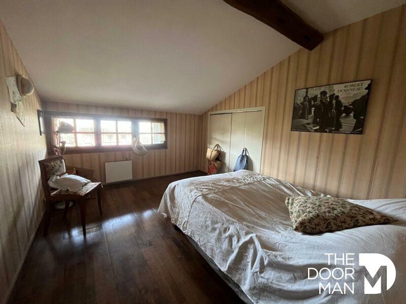 Maison - 148 m² - 8 pièces