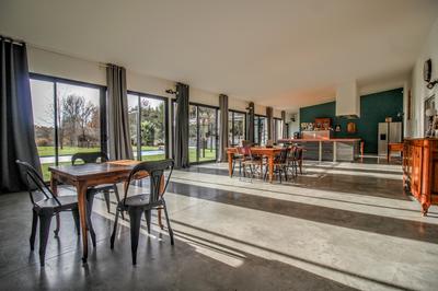 Maison - 500 m² - 6 pièces