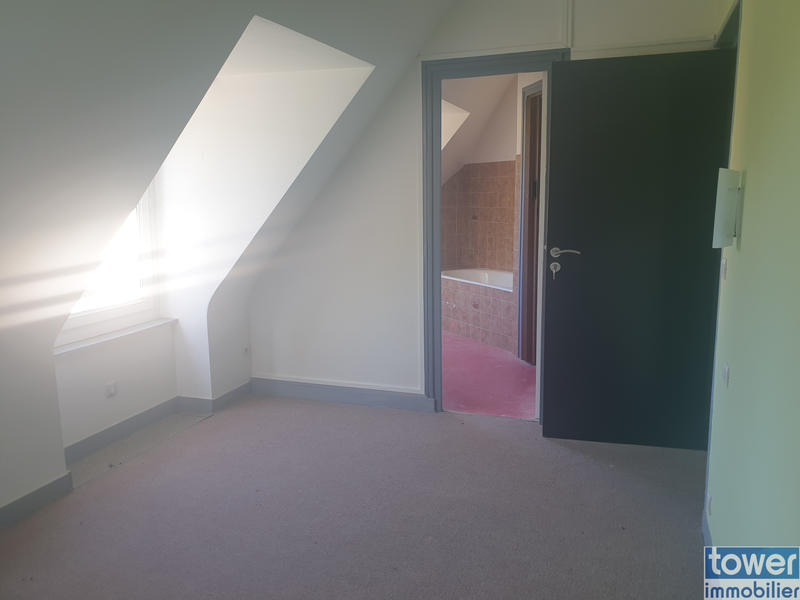 Local commercial - 1 260 m²