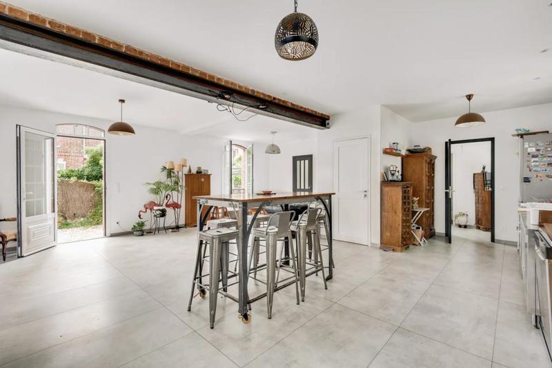 Villa - 131 m² - 6 pièces