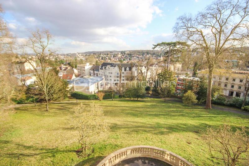 Appartement - 105 m² - 4 pièces