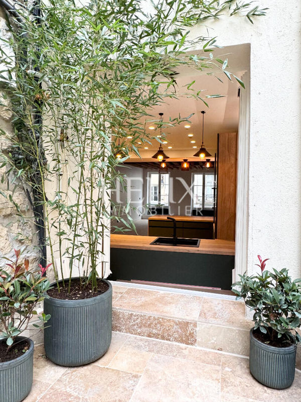 Appartement - 99 m² - 4 pièces