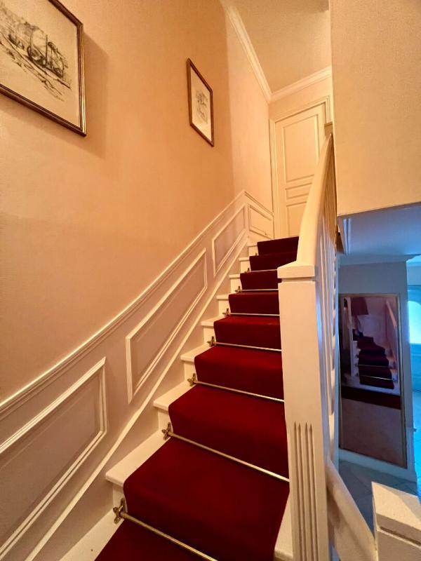 Villa - 230 m² - 8 pièces