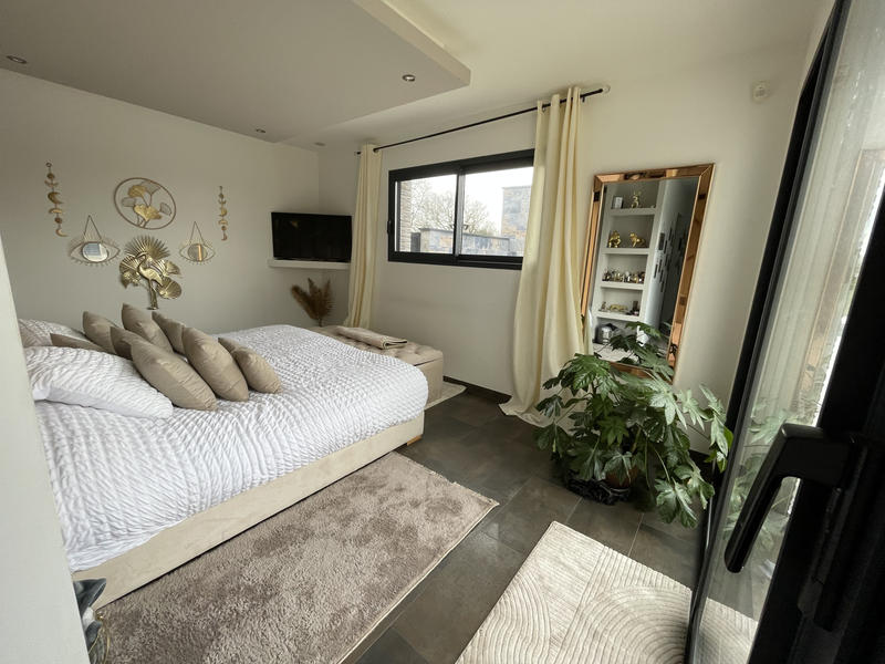 Villa - 310 m² - 10 pièces