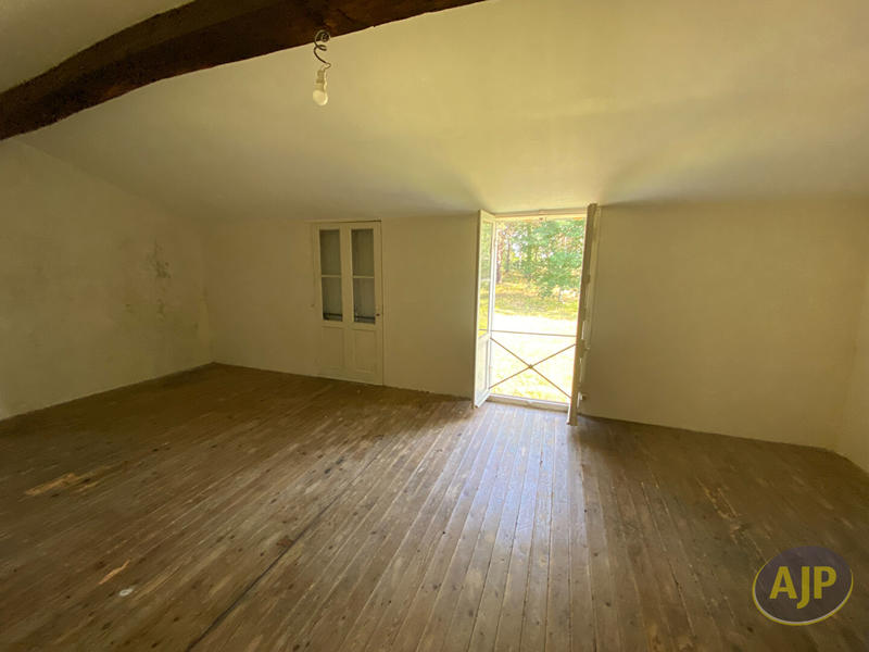 Maison - 420 m² - 8 pièces