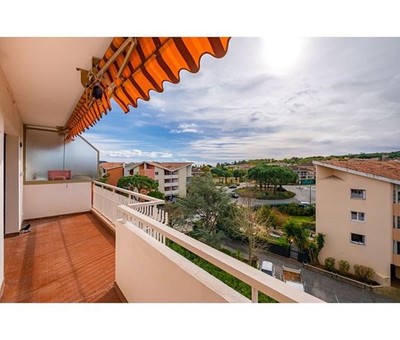 Appartement - 92 m² - 4 pièces