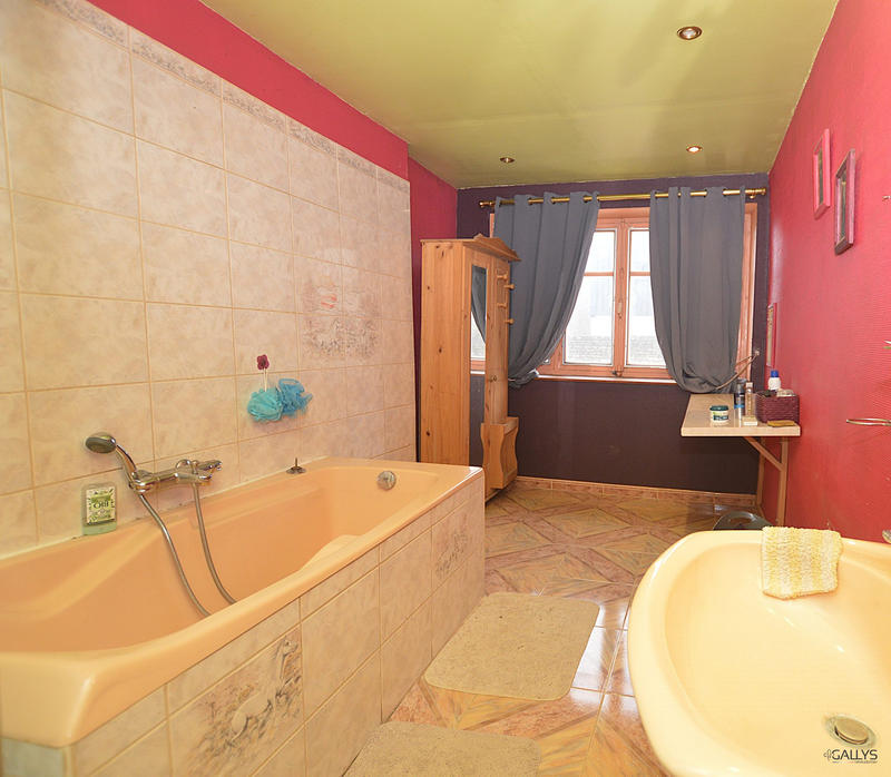 Maison - 145 m² - 6 pièces