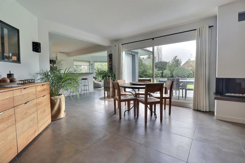 Maison - 194 m² - 7 pièces