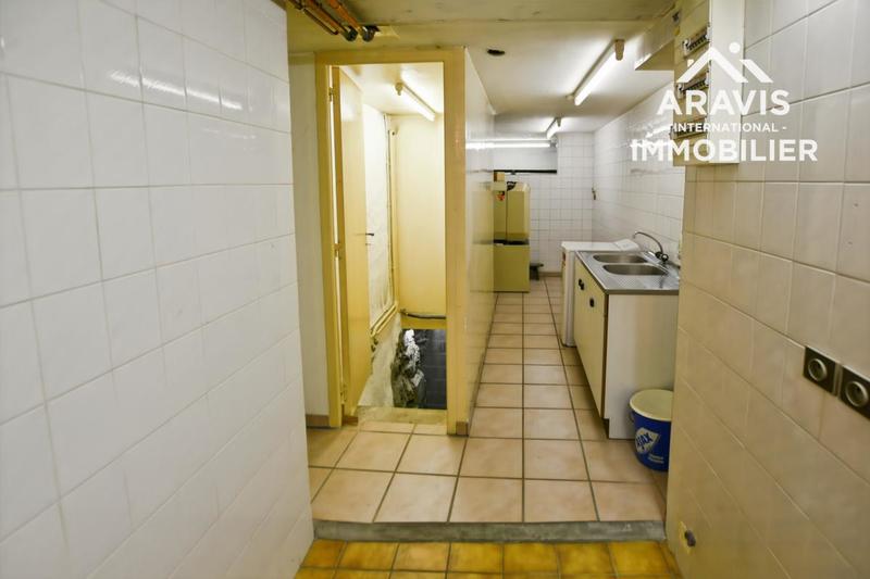 Maison - 180 m² - 7 pièces