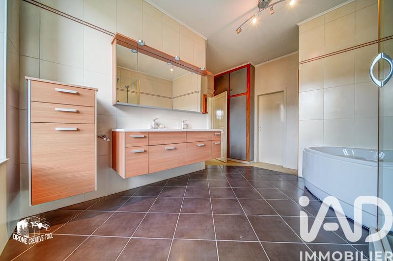 Maison de ville - 259 m² - 7 pièces