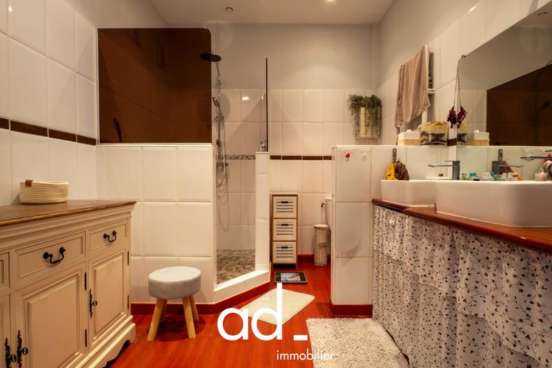 Maison - 150 m² - 5 pièces