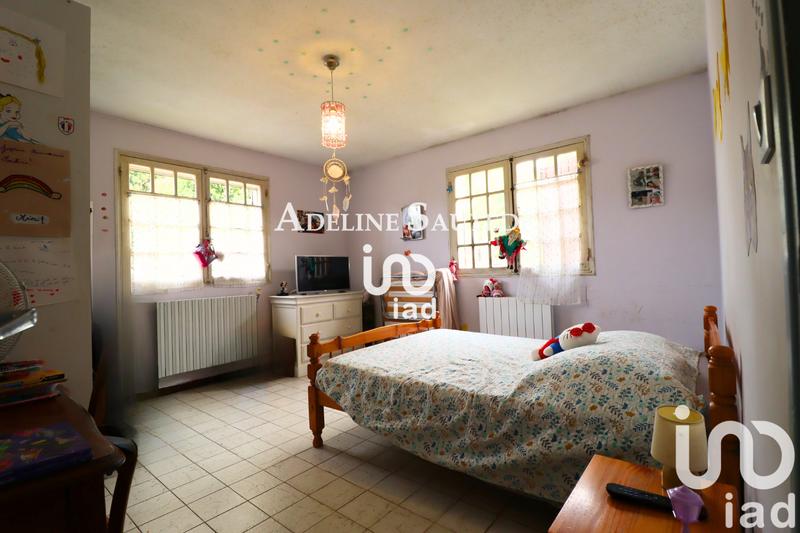 Maison - 280 m² - 9 pièces