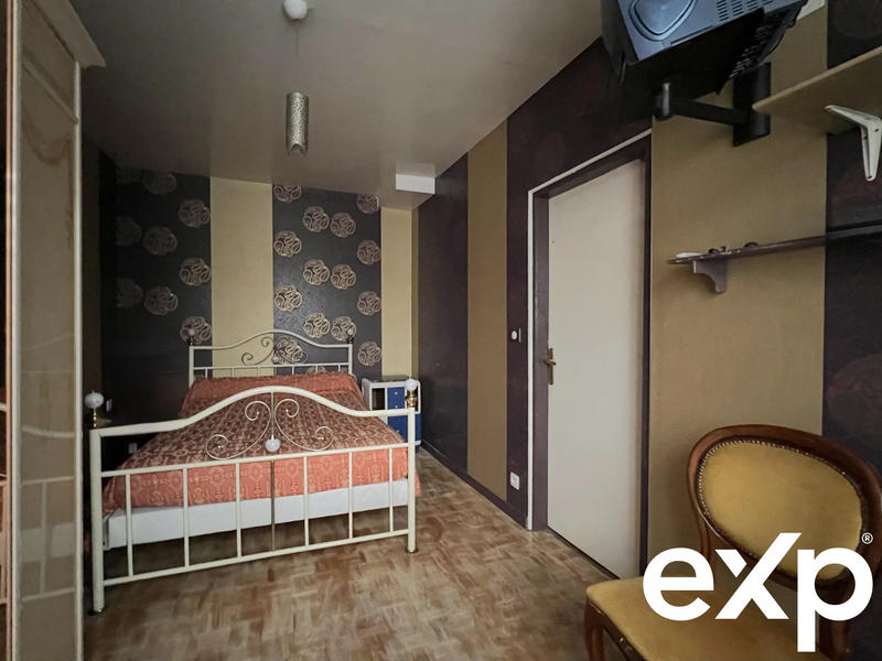 Maison - 140 m² - 8 pièces