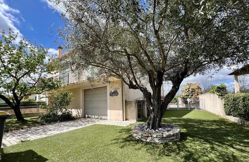 Maison - 157 m² - 7 pièces