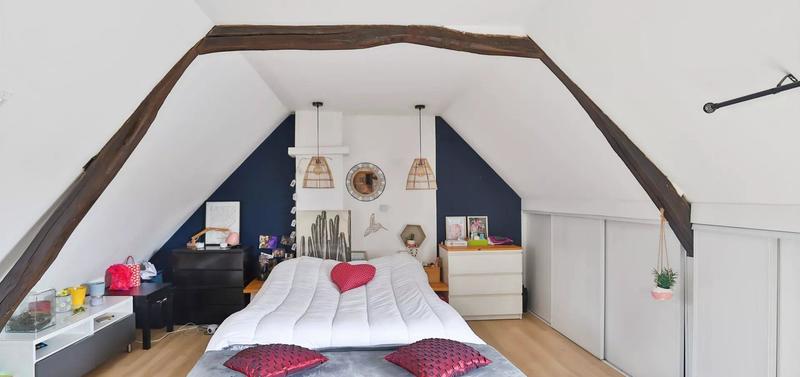 Maison - 147 m² - 8 pièces