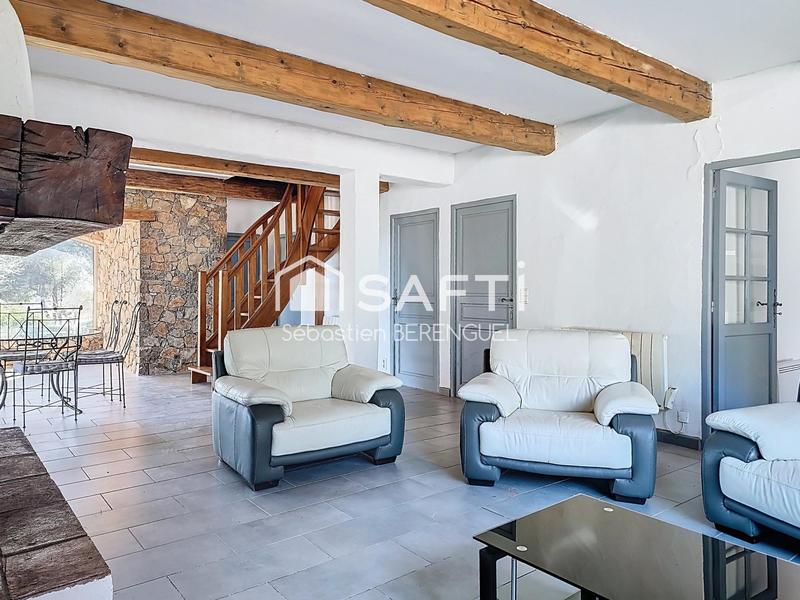 Maison - 200 m² - 7 pièces