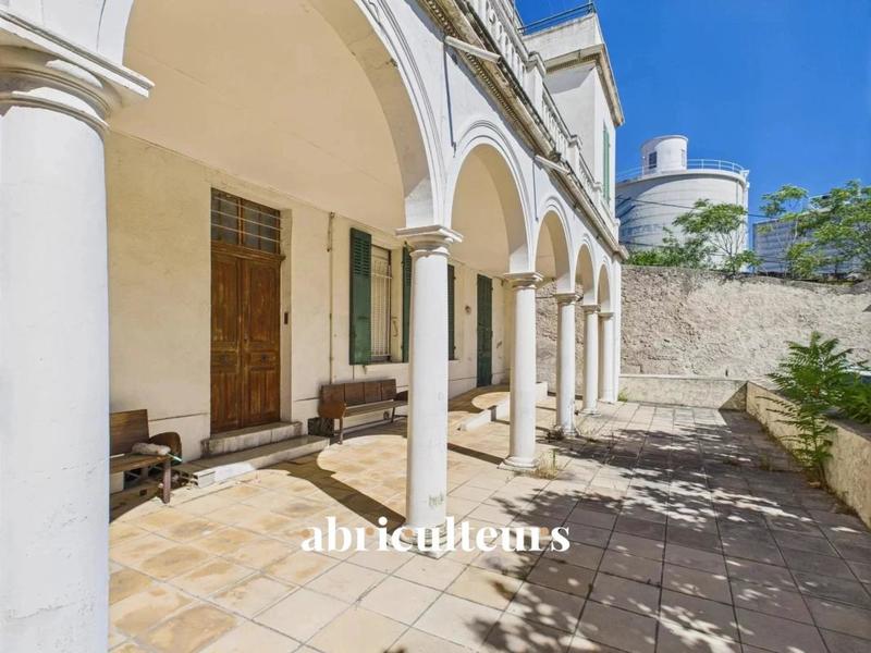 Local commercial - 295 m²