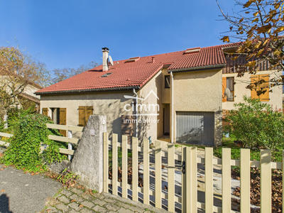 Maison - 110 m² - 4 pièces