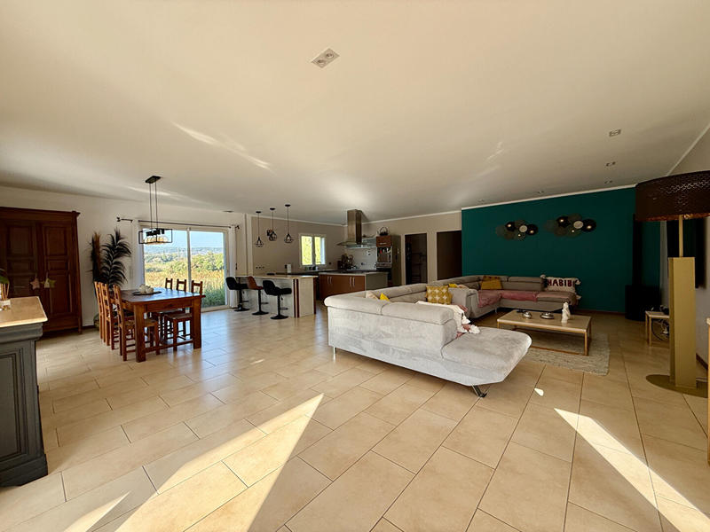 Maison - 170 m² - 5 pièces