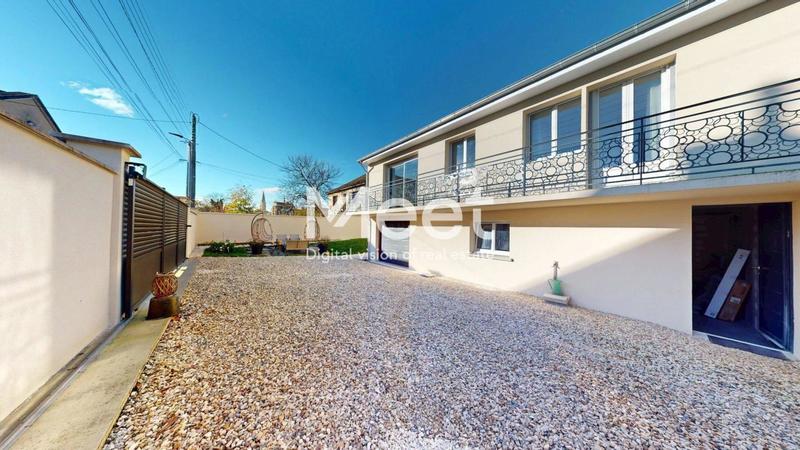 Maison - 120 m² - 5 pièces