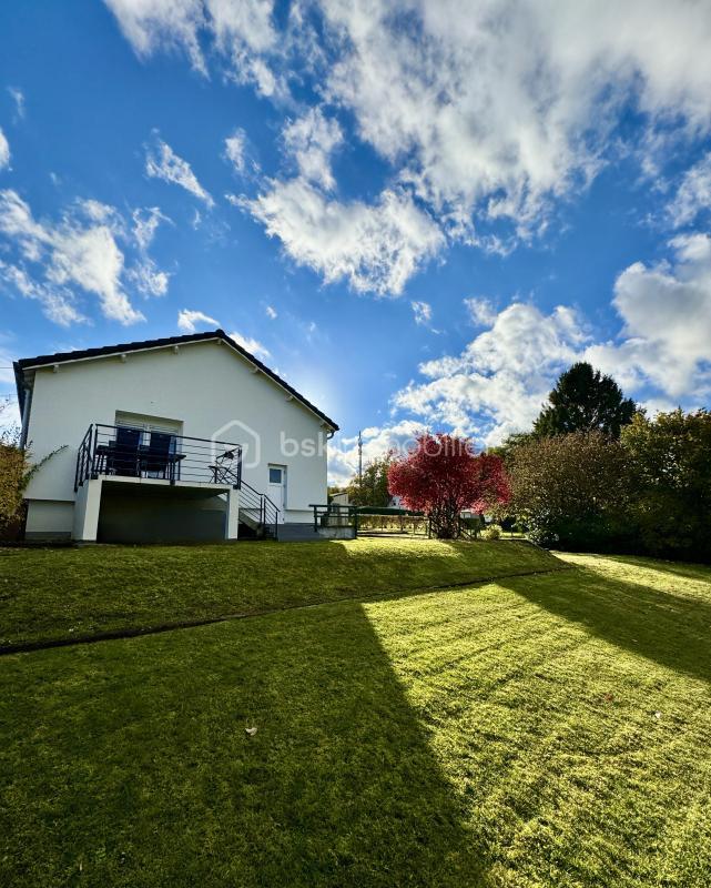 Maison traditionnelle - 85 m² - 5 pièces