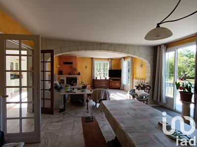 Maison - 181 m² - 7 pièces