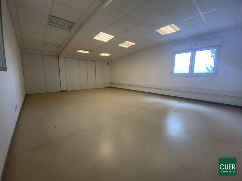 Local commercial - 220 m²