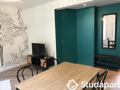 Chambre - 14 m² - 1 pièce