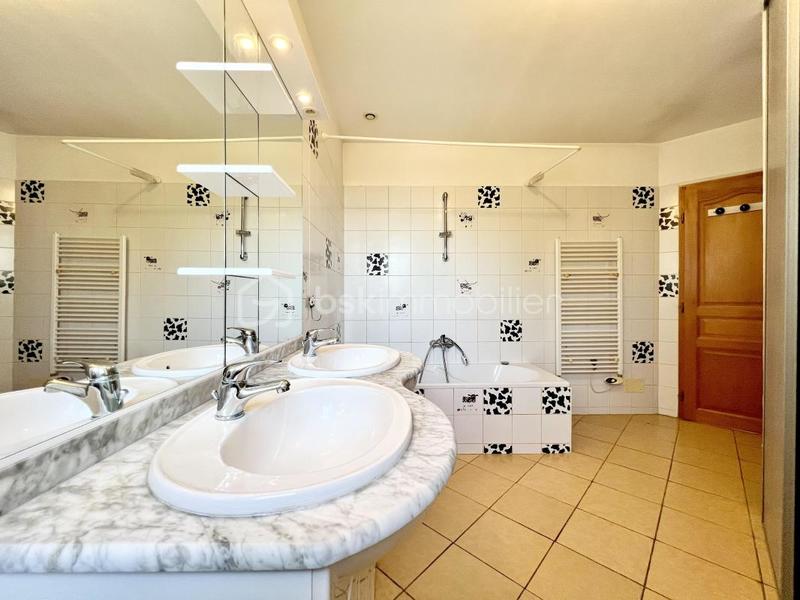 Villa - 120 m² - 4 pièces