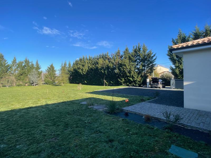 Maison - 196 m² - 9 pièces