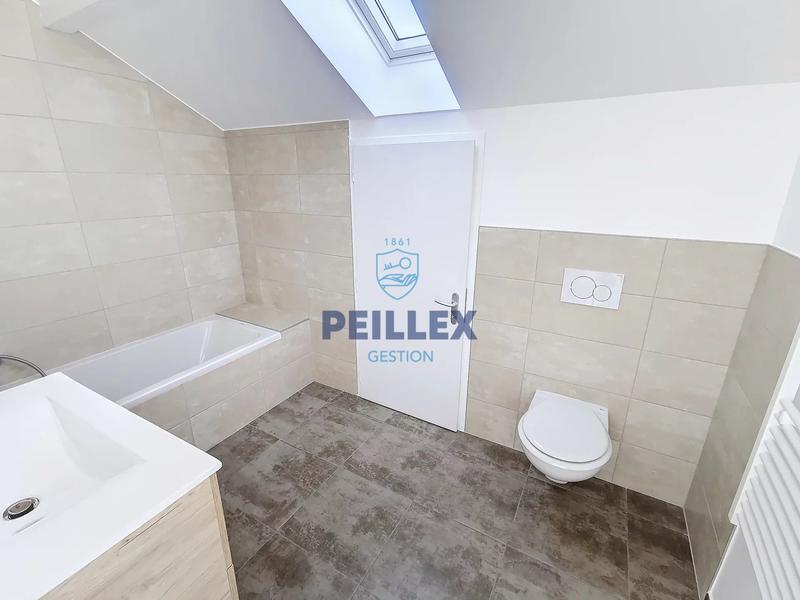 Maison - 102 m² - 5 pièces