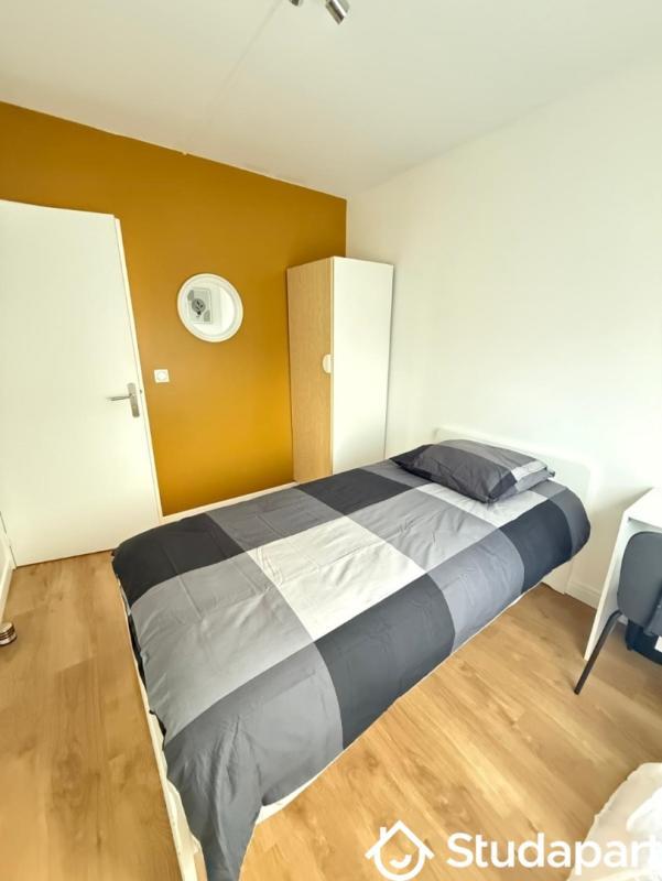 Chambre - 10 m² - 1 pièce