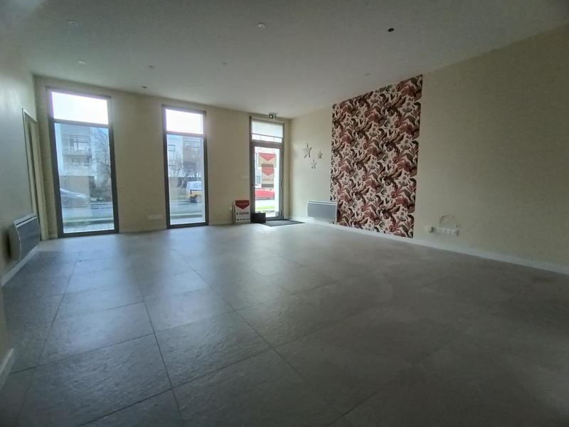 Local commercial - 74 m² - 3 pièces